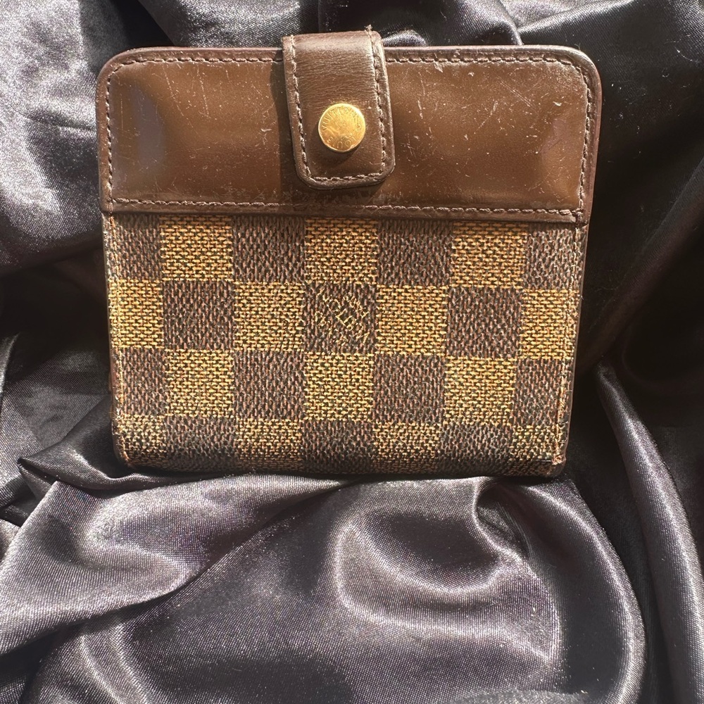 Louis Vuitton Damier Ebene Compact Wallet